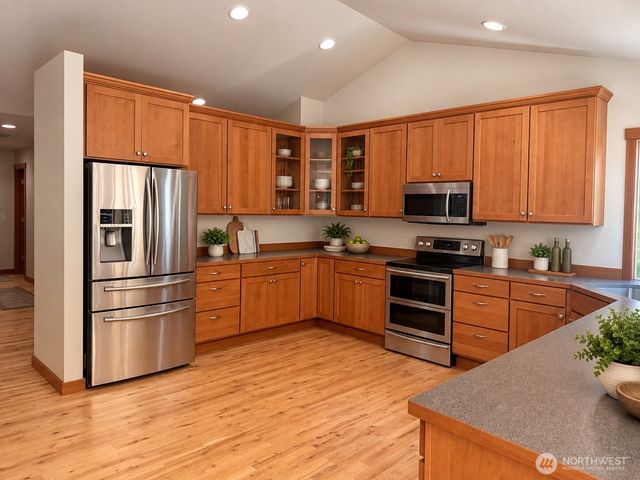 48 E Olympic Palisades Dr, Belfair, WA 98528