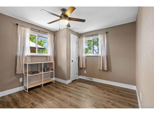 1435 S Zephyr St, Denver, CO 80232
