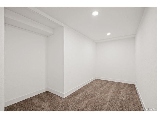 1435 S Zephyr St, Denver, CO 80232