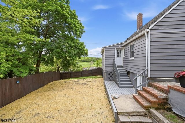 1 Lorelei Rd, West Orange Twp., NJ 07052