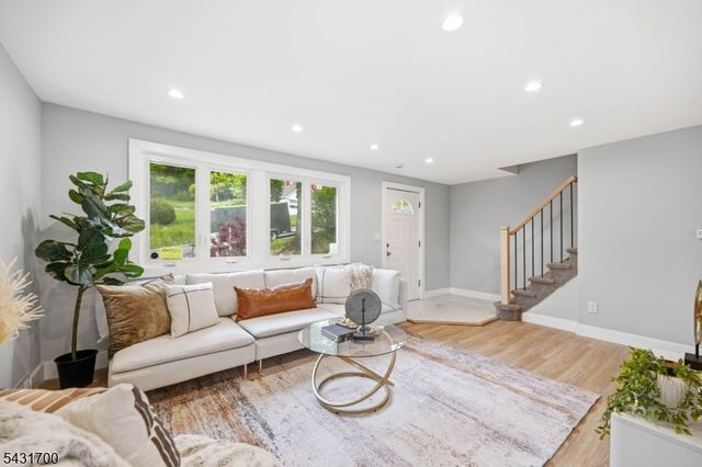 1 Lorelei Rd, West Orange Twp., NJ 07052