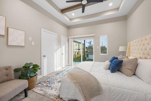 317 E 35th Street A, Houston, TX 77018