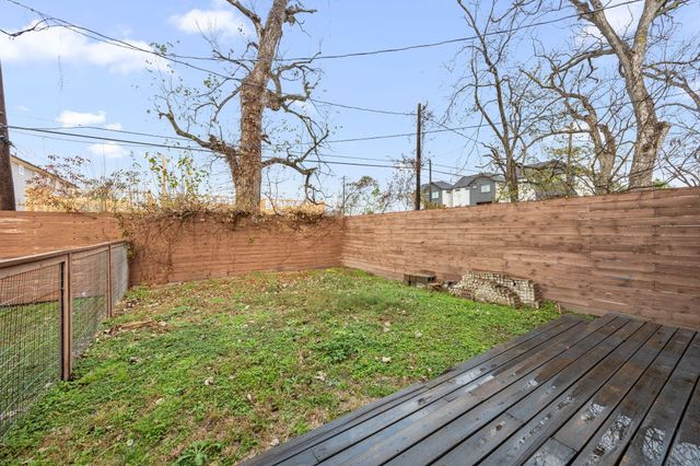 317 E 35th Street A, Houston, TX 77018