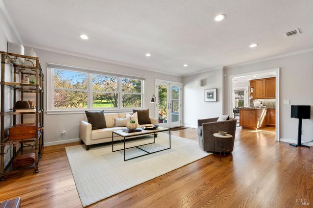 3182 Vichy Ave, Napa, CA 94558