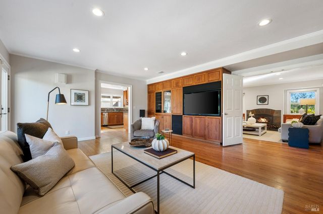 3182 Vichy Ave, Napa, CA 94558