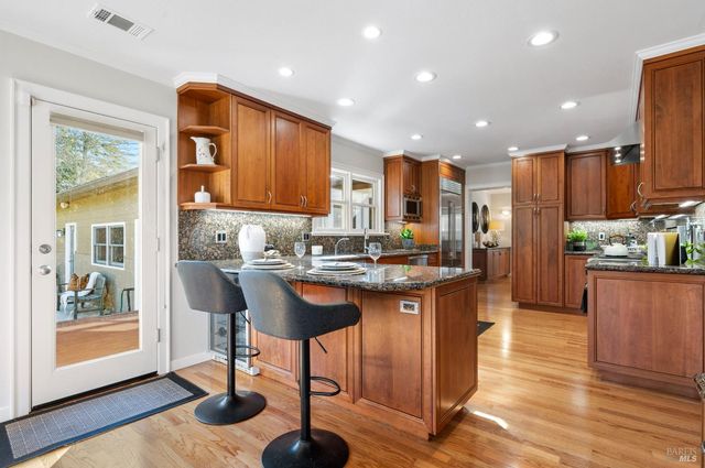 3182 Vichy Ave, Napa, CA 94558