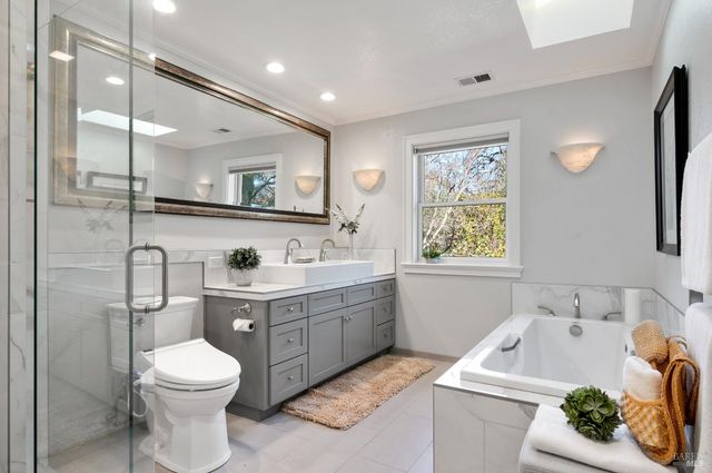 3182 Vichy Ave, Napa, CA 94558