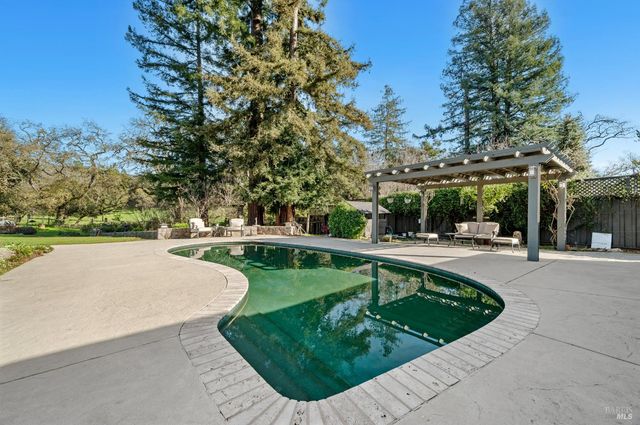 3182 Vichy Ave, Napa, CA 94558