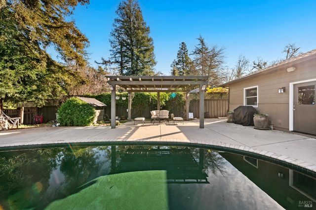 3182 Vichy Ave, Napa, CA 94558