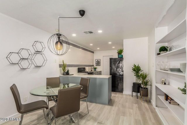 1652 N 87TH Street, Scottsdale, AZ 85257