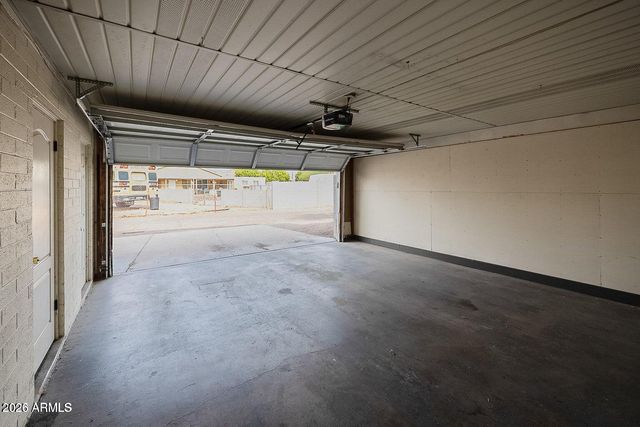 1652 N 87TH Street, Scottsdale, AZ 85257