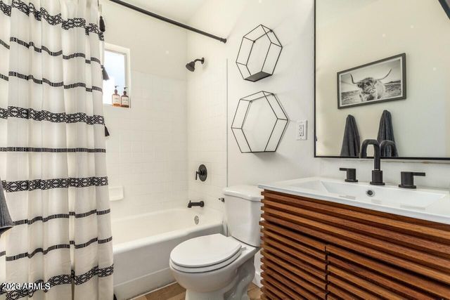 1652 N 87TH Street, Scottsdale, AZ 85257