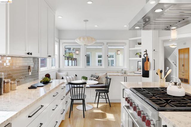 244 Cross Rd, Oakland, CA 94618