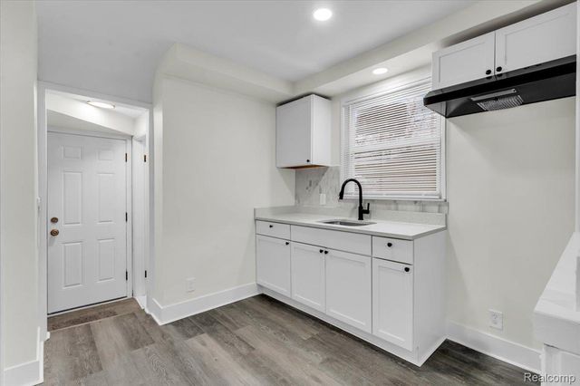 14513 Artesian Street, Detroit, MI 48223