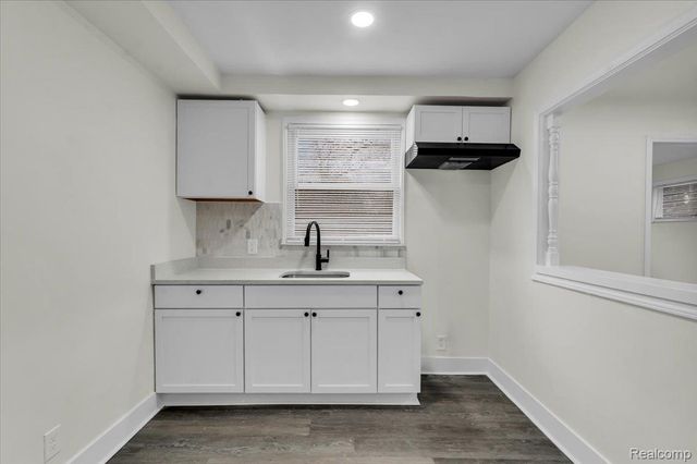 14513 Artesian Street, Detroit, MI 48223