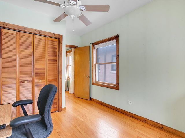 4952 N Bernard Street, Chicago, IL 60625