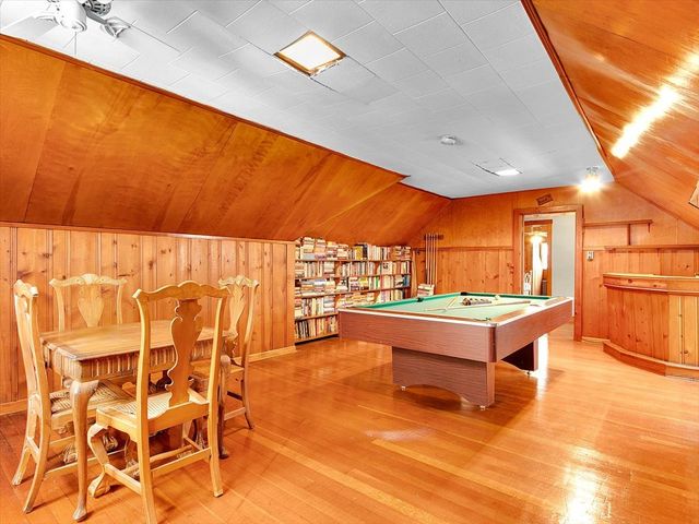 4952 N Bernard Street, Chicago, IL 60625