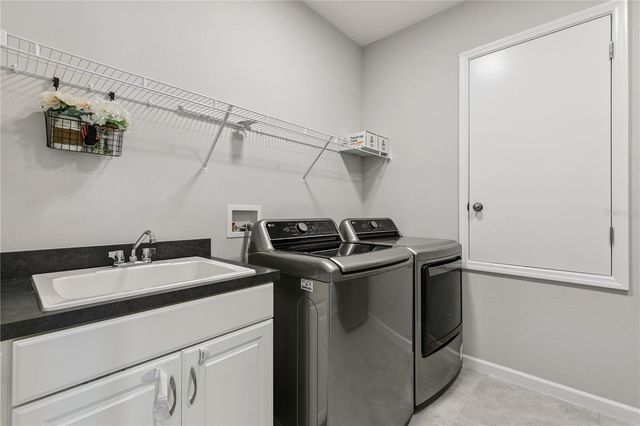 2591 CEDAR SHAKE COURT, Oviedo, FL 32765