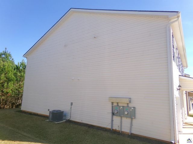 410 NW Oakwood Drive, Milledgeville, GA 31061