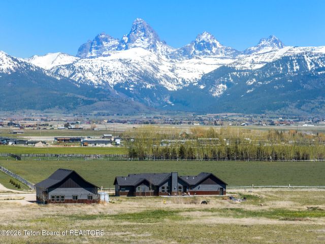 4340 HEADS UP Road, Tetonia, ID 83452