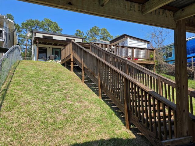 278 Shelter Cove Drive, Livingston, TX 77351