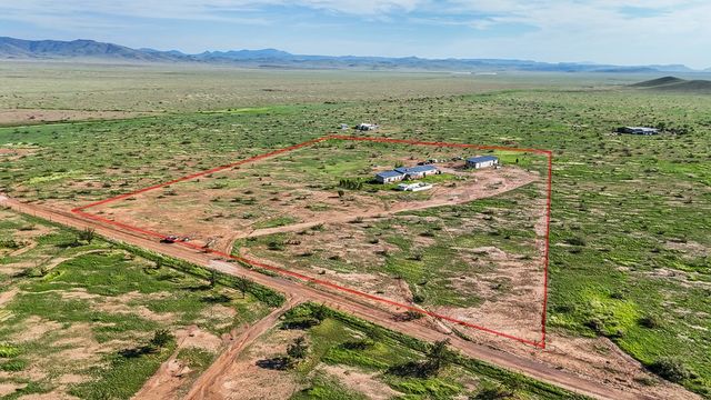 205 Mano Prieto Road, Fort Davis, TX 79734