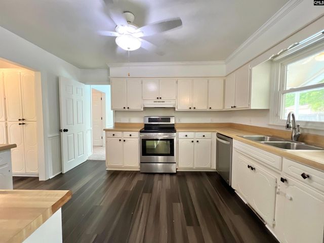 117 Fire Thorn Lane, Columbia, SC 29223