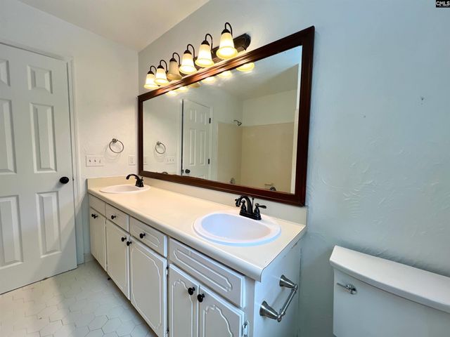 117 Fire Thorn Lane, Columbia, SC 29223