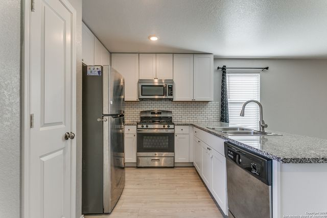 10623 De Gonzalo, Converse, TX 78109