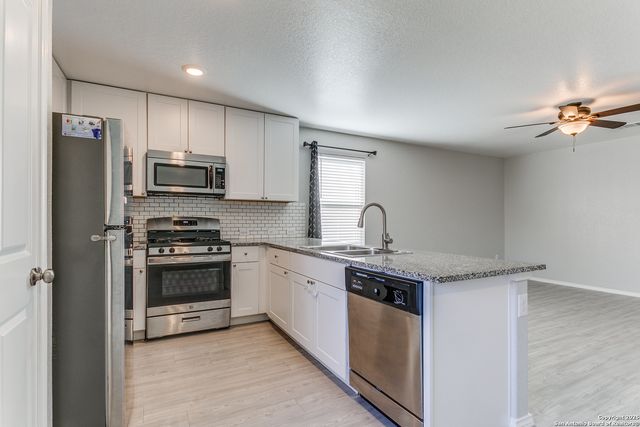 10623 De Gonzalo, Converse, TX 78109