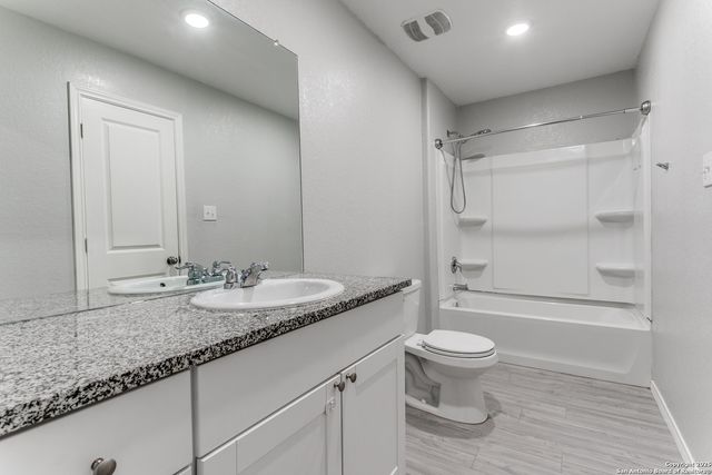 10623 De Gonzalo, Converse, TX 78109