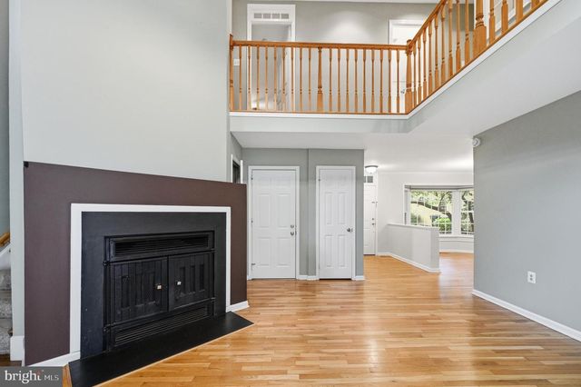 1649 BENNINGTON HOLLOW LN, Reston, VA 20194