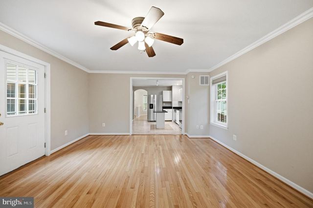 1649 BENNINGTON HOLLOW LN, Reston, VA 20194