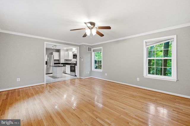 1649 BENNINGTON HOLLOW LN, Reston, VA 20194