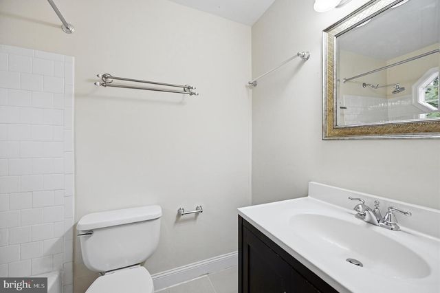 1649 BENNINGTON HOLLOW LN, Reston, VA 20194