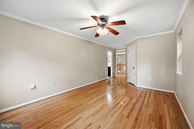 1649 BENNINGTON HOLLOW LN, Reston, VA 20194