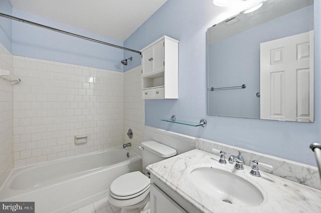 1649 BENNINGTON HOLLOW LN, Reston, VA 20194