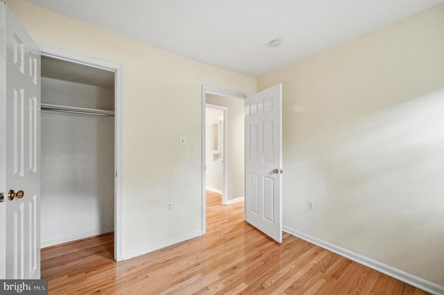 1649 BENNINGTON HOLLOW LN, Reston, VA 20194