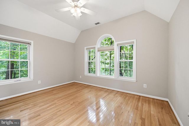 1649 BENNINGTON HOLLOW LN, Reston, VA 20194