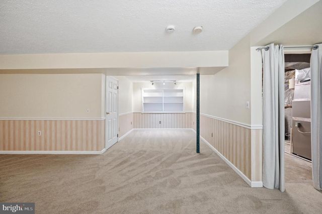 1649 BENNINGTON HOLLOW LN, Reston, VA 20194
