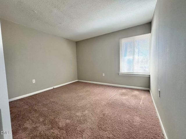 500 Umstead Drive A 304, Chapel Hill, NC 27516