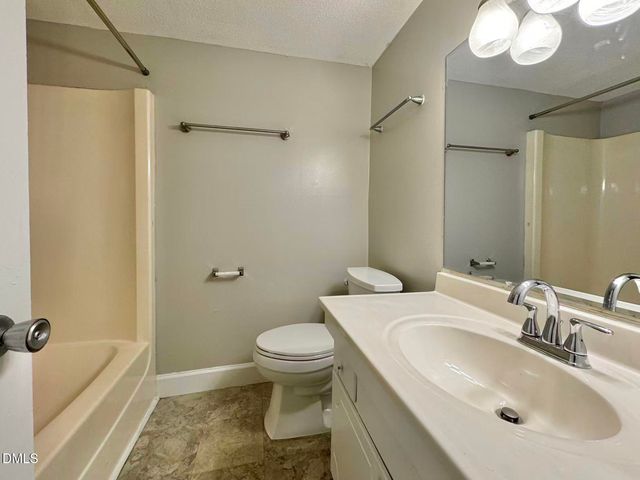 500 Umstead Drive A 304, Chapel Hill, NC 27516