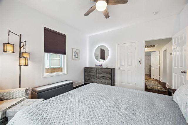 4109 Avenue R, Galveston, TX 77550