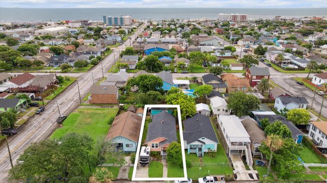 4109 Avenue R, Galveston, TX 77550