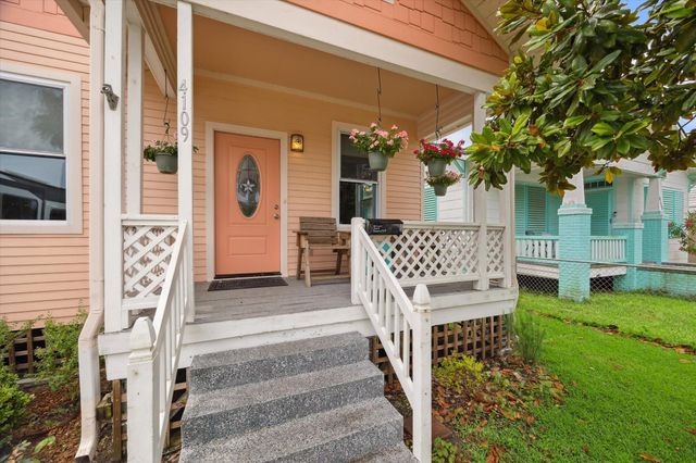 4109 Avenue R, Galveston, TX 77550