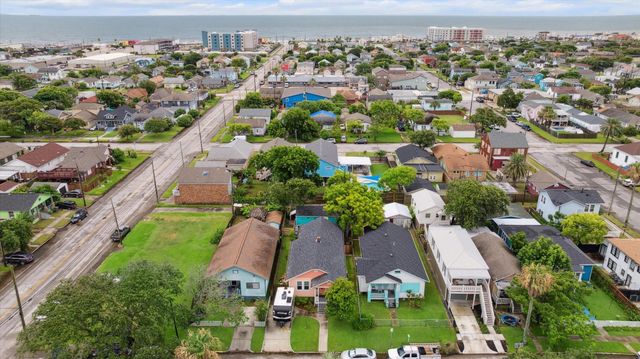 4109 Avenue R, Galveston, TX 77550