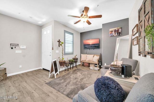 12038 W DAVIS Lane, Avondale, AZ 85323