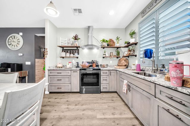 12038 W DAVIS Lane, Avondale, AZ 85323