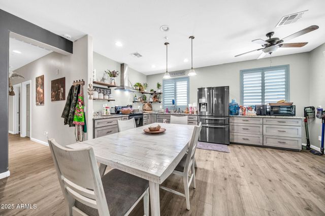 12038 W DAVIS Lane, Avondale, AZ 85323