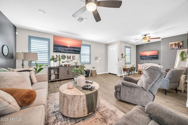 12038 W DAVIS Lane, Avondale, AZ 85323